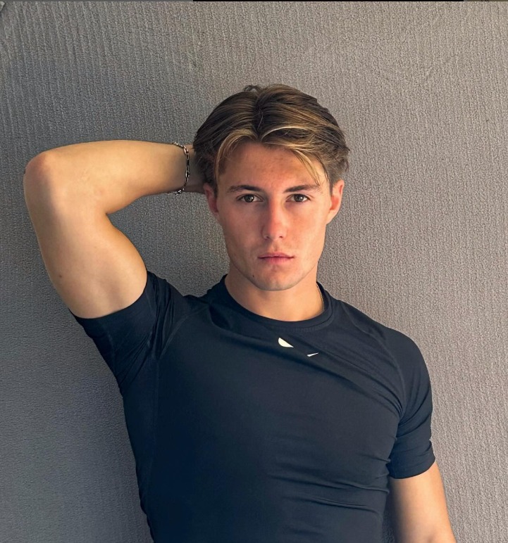 ADONIS 